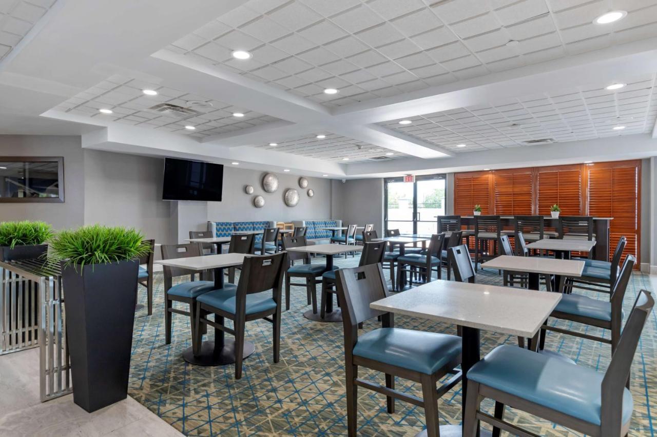 Best Western Plus Mcallen Airport Hotel Экстерьер фото