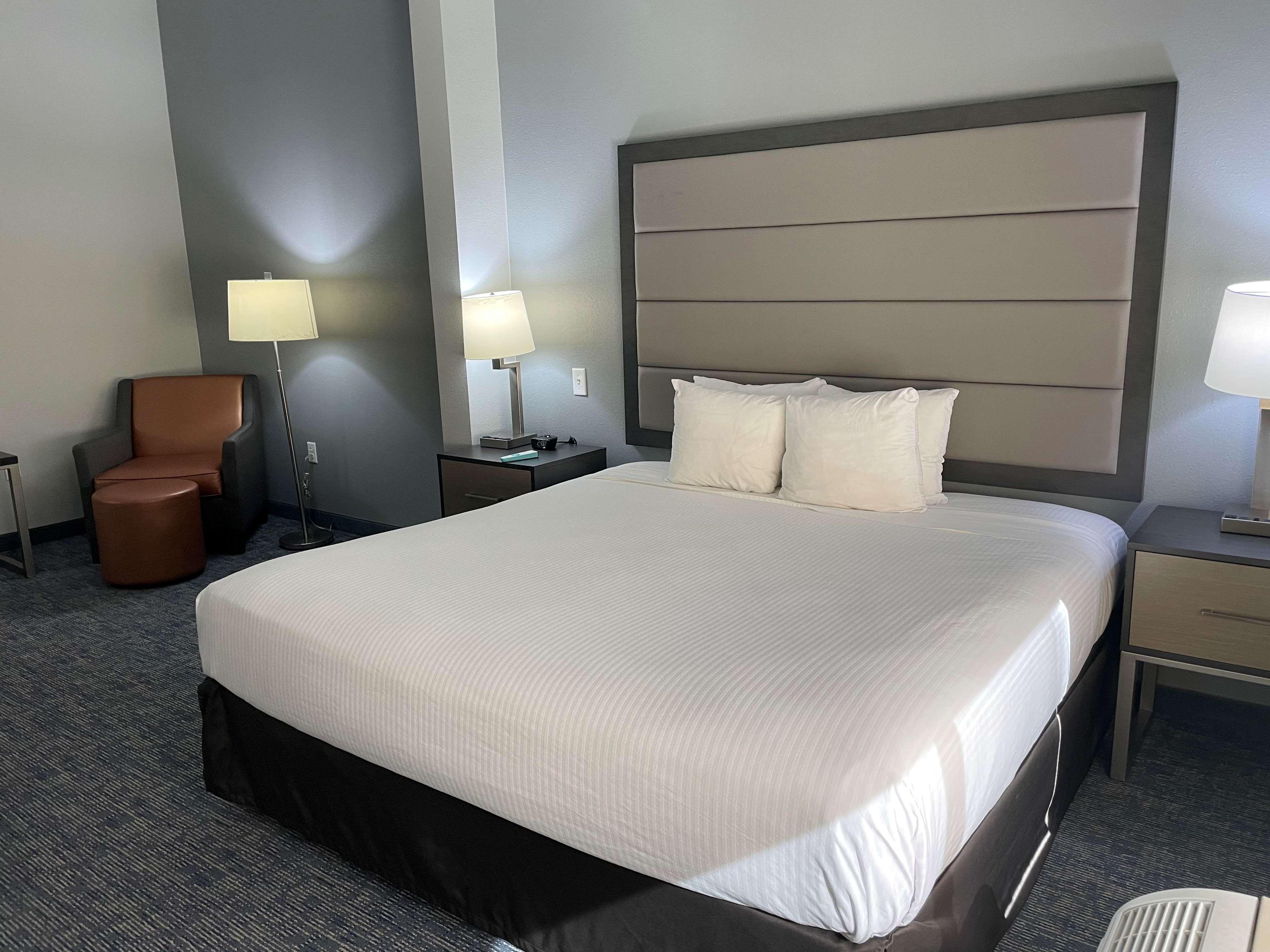 Best Western Plus Mcallen Airport Hotel Экстерьер фото